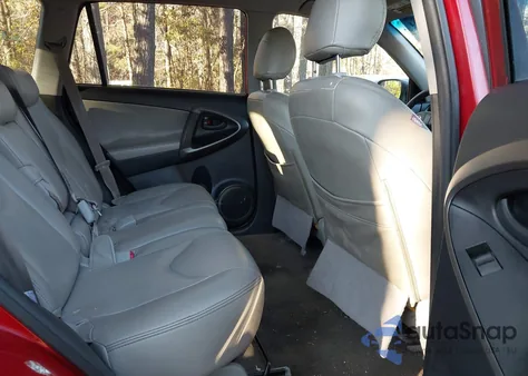 2009 Toyota Rav4 z USA, uszkodzony, nr VIN JTMZF33V89D001367